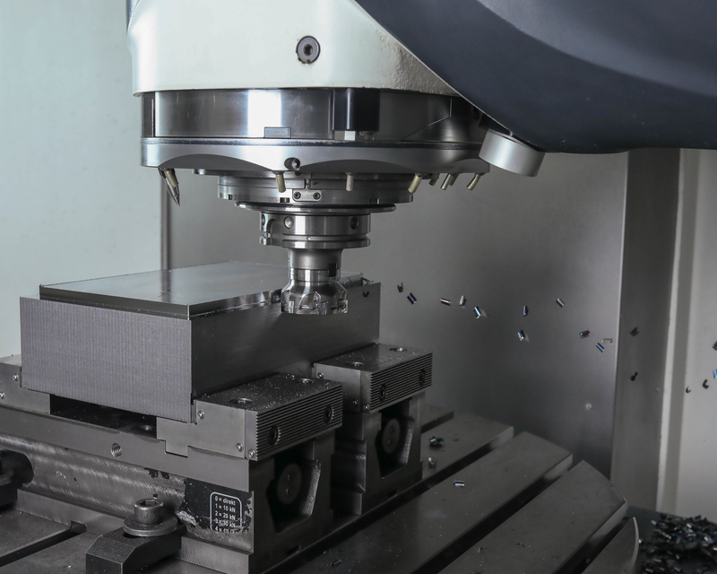 Slotting operation with our Double Sided insert Double Turbo 11 milling cutter