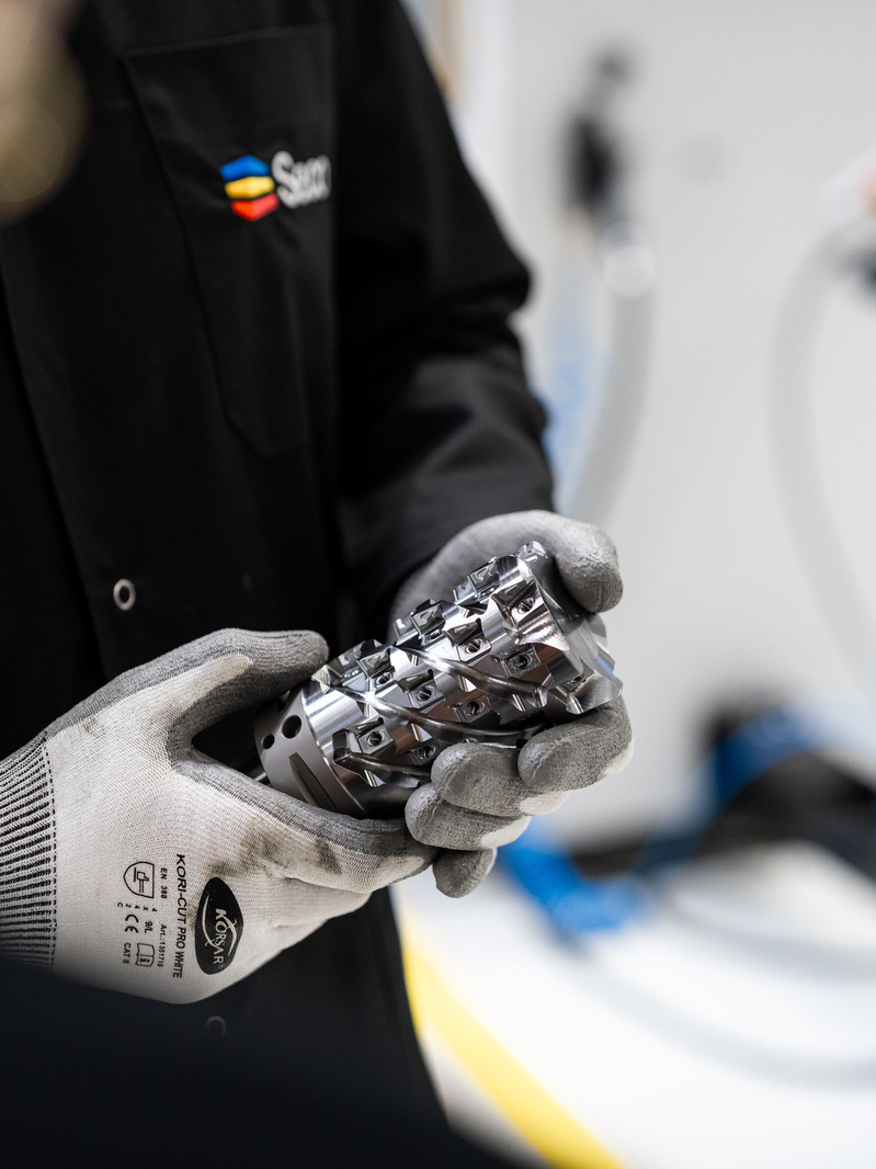 j42ebkv8313mt0iukcf0lnf47s