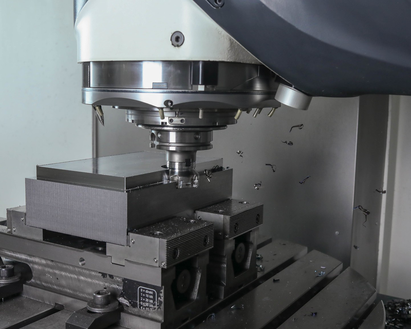 Square shoulder application