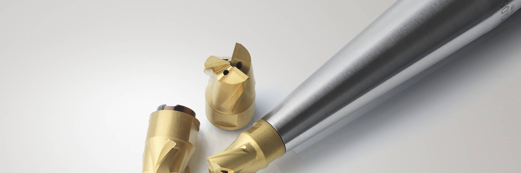 r2lv8j1lqh0ih1d808j5g4d40a