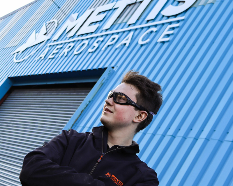 Mettis - James Thorton